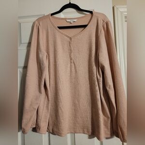 NWOT Cleo Blush Textured 3/4 Button-Down Top